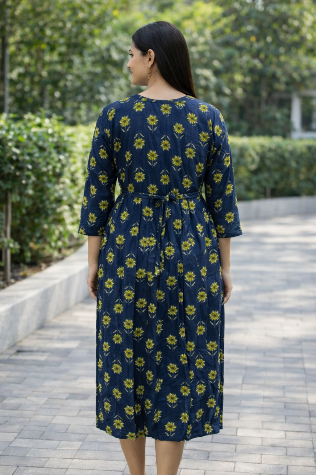 FEEDING GOWN - FLORAL PRINT - NAVY BLUE - FGH19