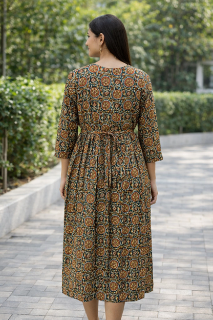 FEEDING GOWN - FLORAL VINE PRINT - DARK GREEN - FGH08