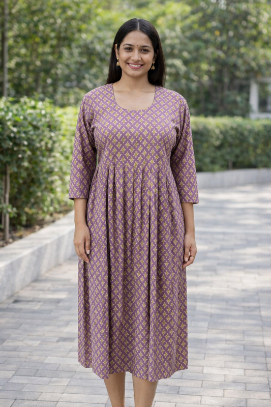 FEEDING GOWN - SMALL MOTIF PRINT - LILAC - FGH15