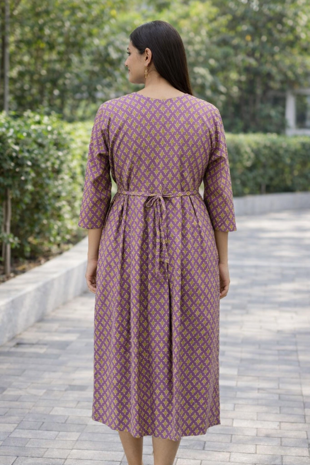 FEEDING GOWN - SMALL MOTIF PRINT - LILAC - FGH15