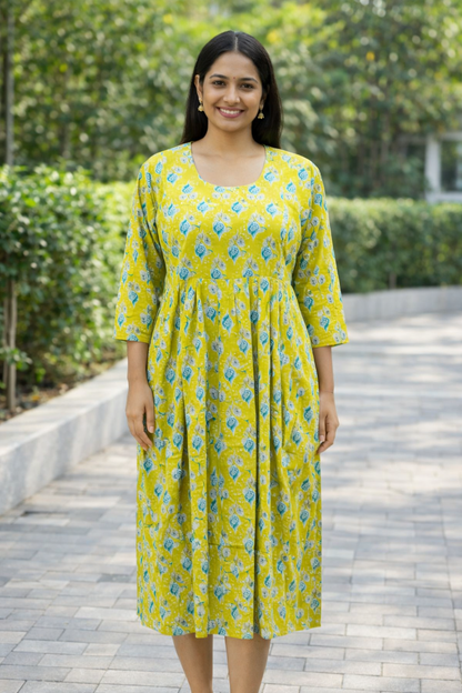 FEEDING GOWN - LEAF PRINT - LEMON GREEN - FGH17