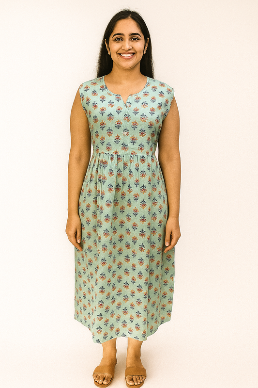 TUNIC PATTERN FLORAL PRINT- PALE GREEN 201F