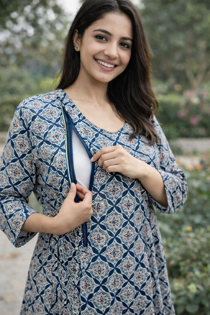 FEEDING GOWN - GEOMETRICAL FLORAL PRINT - INDIGO & WHITE - FGH13