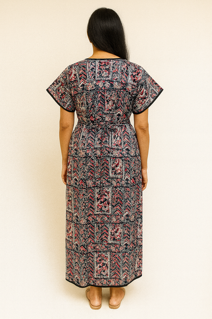 A - line Belt pattern - Geometric print - Black - 550B16